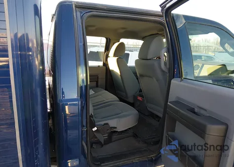 2011 Ford F450 z USA, uszkodzony, nr VIN 1FD9W4HT7BEA52576